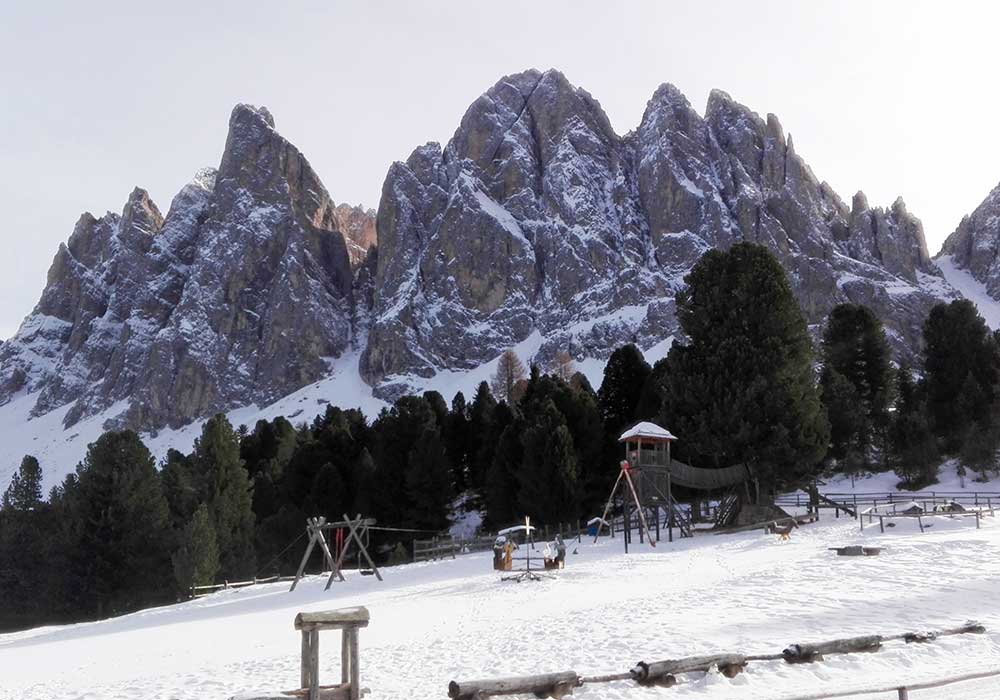alloggi albergo pensione val di funes dolomiti